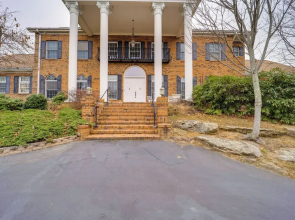 Immaculate Boone Villa w/ Entertainment Lounge!