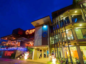 Dragon River Avenue Hotel
