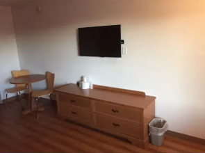 Super 8 - North Lima OH