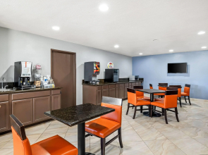 Super 8 by Wyndham Marana/Tucson Area