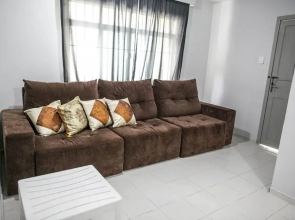 Casa 2 Amarela - Casa piscina 10 pessoas