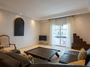 Luxury two bedrooms apartment - Best Location