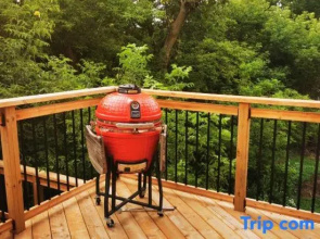 Luxury Home with Sauna, Patio & Backyard Near Lake