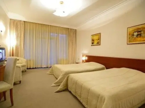 Fulong Leisure Hotel