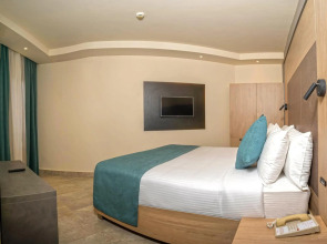 Xperience Kiroseiz Parkland Resort