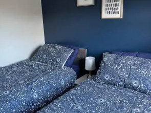 Recently refurbished 2 storey 2 bedroom apartment