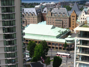 Chateau Victoria Hotel and Suites