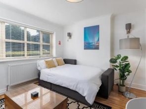 FLATZY - Quiet Sefton Park Luxury Apartment
