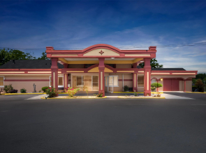 Americas Best Value Inn & Suites Williamstown