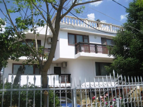 Guest House Yanina