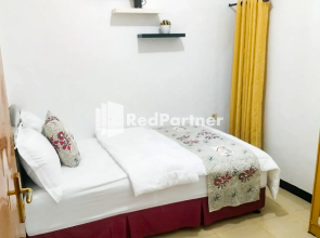 Fanda Guest House Syar'i and Healthy RedPartner