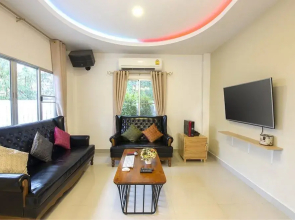 Baan Jing Jai HuaHin Pool Villa