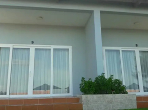 Anna Beach Resort