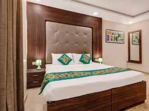Treebo Riddhi Paradise - 15 mins from Airport
