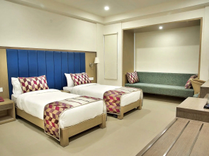 Purple Cloud Hotel