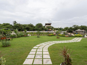 Stone Wood Hotel Amboli
