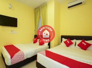 OYO 44103 8 Hotel
