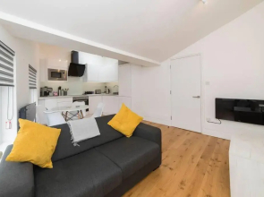 Lovely 1-BDR w/ free parking in central Reading