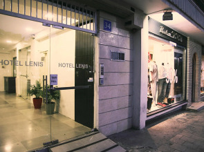 Lenis Hotel