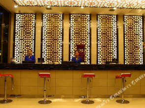 Xin'an Zuocheng Business Hotel(阜阳信安佐城商务酒店)