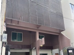 Rama 3 Sunrise Hostel