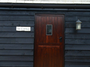 Manor Farm-MK
