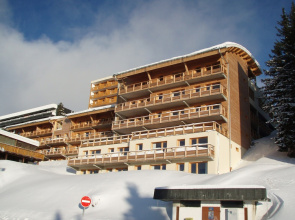 Apartment in Chamrousse Near Cable Car