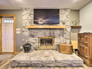 Updated Buckeye Lake Retreat w/ Game Room!