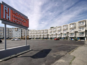 Rockland Harbor Hotel
