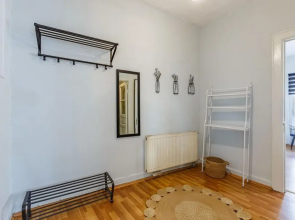 Flat Within Walking Distance to Istiklal Street