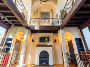 Perfect Location in Downtown Charleston