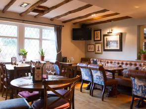 Innkeeper's Lodge Huddersfield, Kirkburton