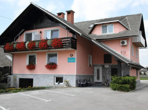 Rooms & Apartments Jana