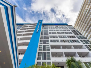 Ocean Beach Condo 3BR On the Sand 811