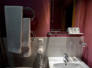 Отель «Станция Народная»