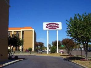 Comfort Inn & Suites Airport