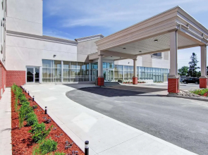 Howard Johnson Hotel in Bowmanville