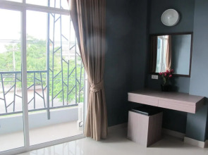 Smile House 3