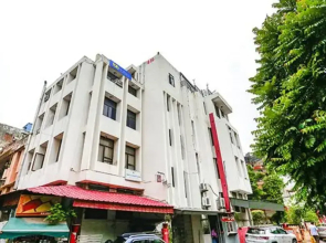 Fabhotel Blue Moon Home Stay