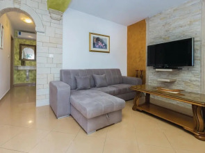 Amazing Apartment in Kosinozici With 1 Bedrooms, Wifi and Outdoor Swimming Pool