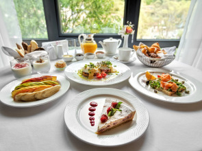 Отель Crowne Plaza Borjomi by IHG