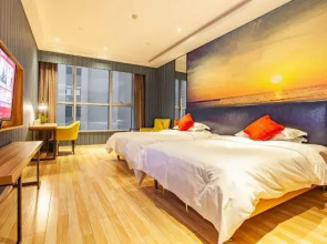 Fanhua Theme Hotel