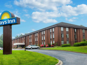 Days Inn by Wyndham Westminster