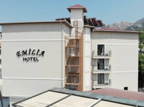 Emilia Hotel