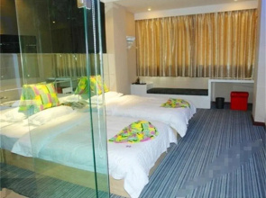 Guangan Pinrui Business Hotel