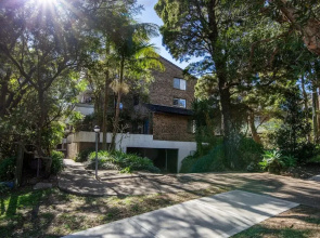Stylish 3-bed Newport Stay With Balcony