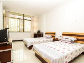 Anqing Qianshan Fuxiu Inn