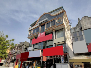 OYO 42768 Sai International