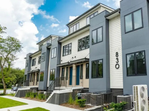 New Private Suite in Tech-enabled townhome