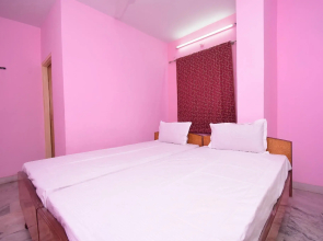 SPOT ON 43842 Hotel Royal Residency